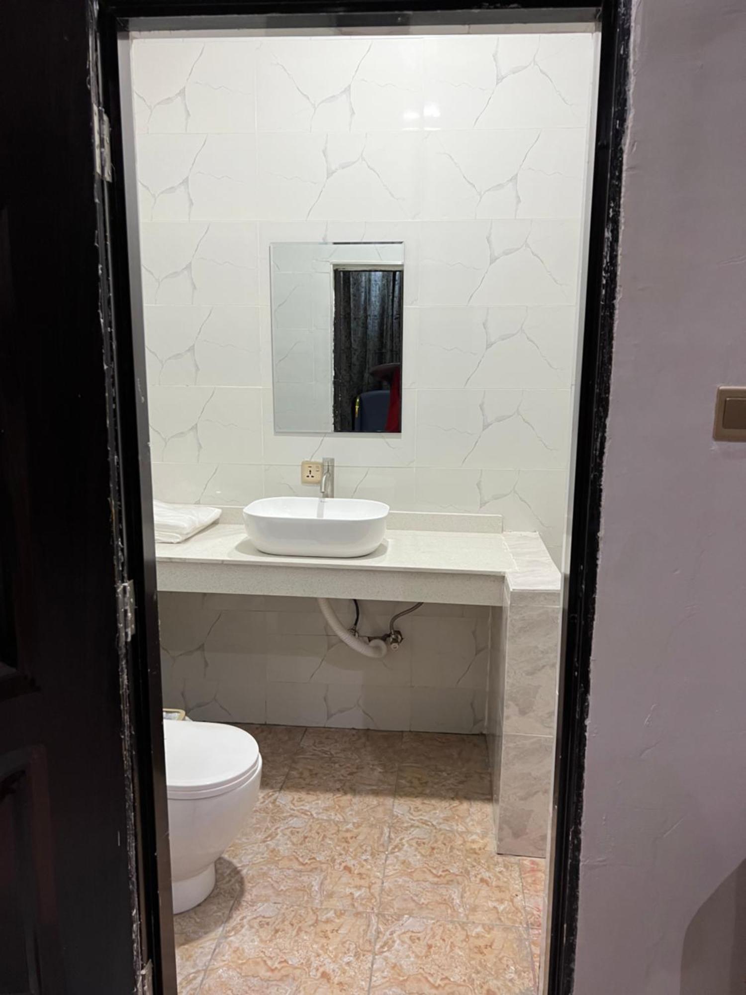 Fowaa Lux Panzió Tema Kültér fotó