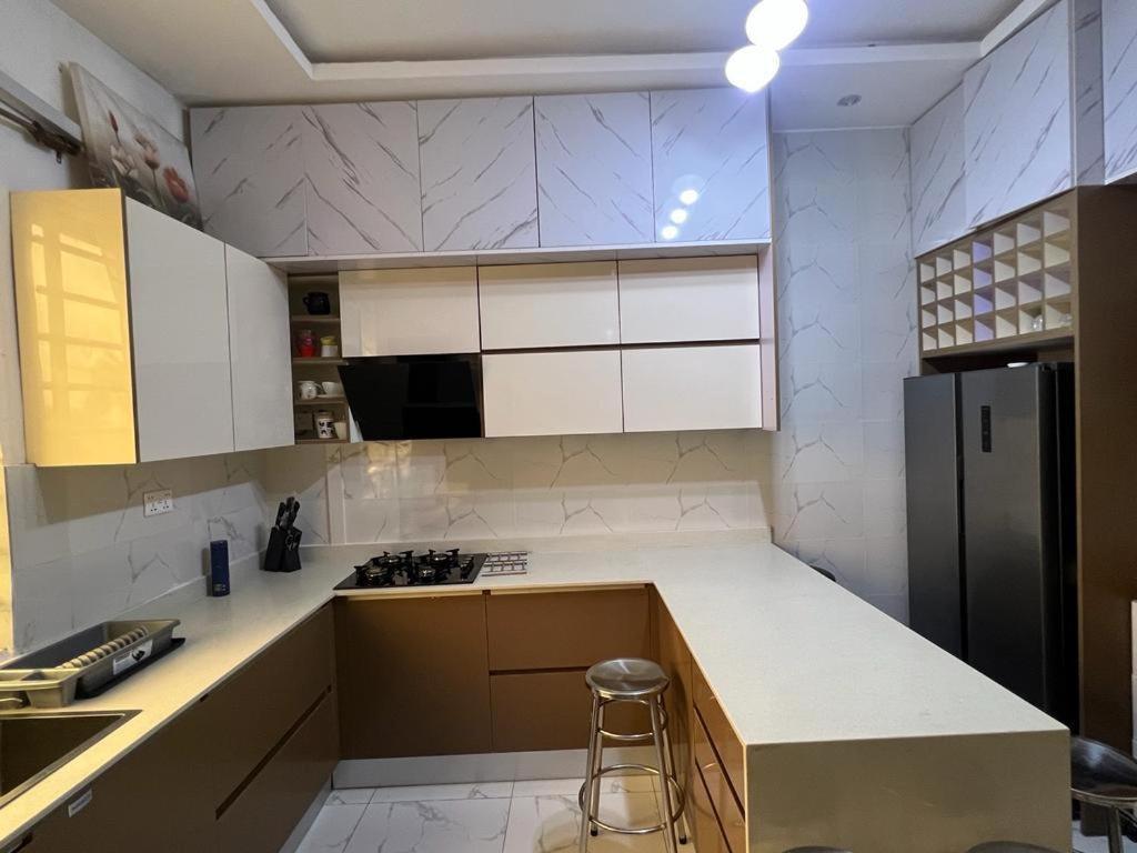 Fowaa Lux Panzió Tema Kültér fotó